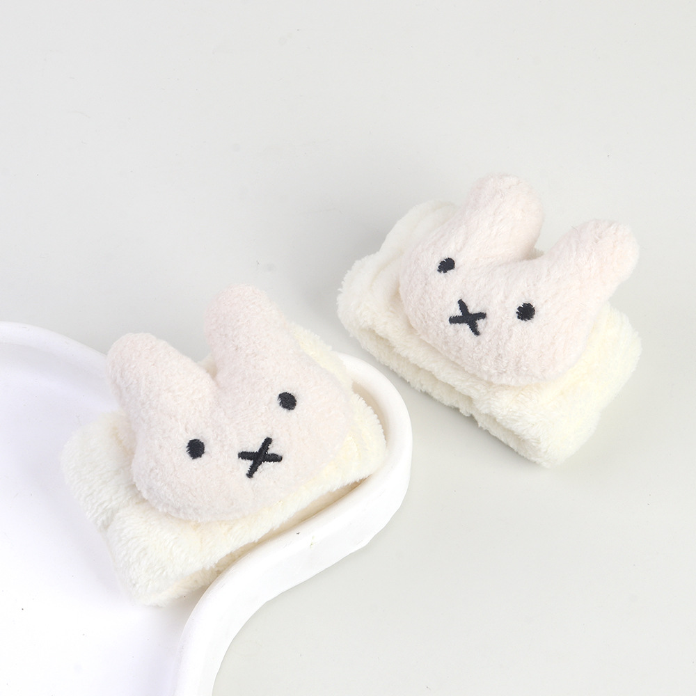 Miffy Rabbit Wristuardband Cre - Cleanser Face ulasan dan harga